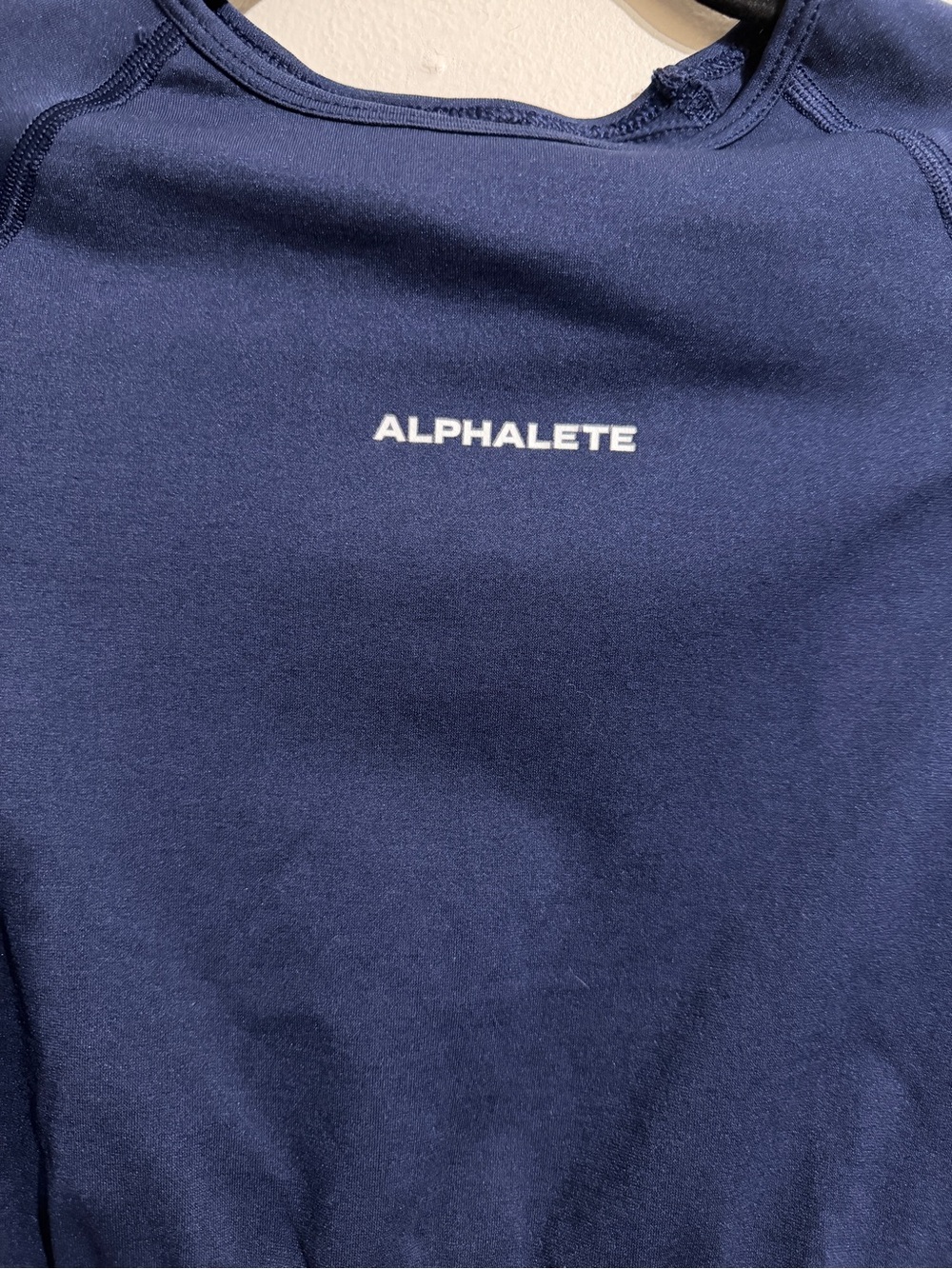 Alphalete Navy Long-Sleeve Cropped Crew Top - Picture 7 of 7